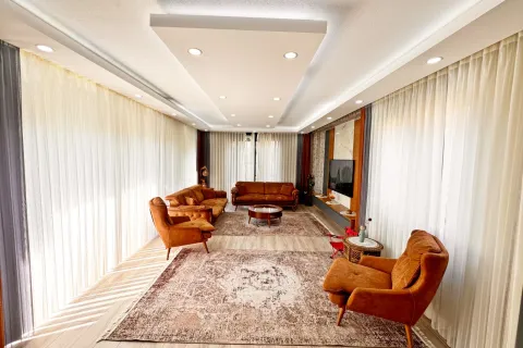 Продажа квартиры  в Турции 6+1, 320м2, №224090 – фото 9