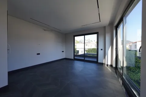 Продажа квартиры  в Турции 4+1, 220м2, №224096 – фото 10