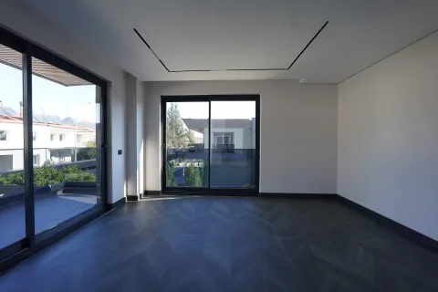 Продажа квартиры  в Турции 4+1, 220м2, №224096 – фото 7