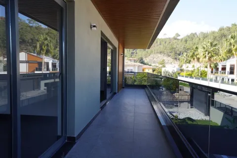 Продажа квартиры  в Турции 4+1, 220м2, №224096 – фото 12