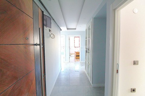 Продажа квартиры в Бююкчекмедже, Стамбуле, Турция 3+1, 140м2, №213609 – фото 20