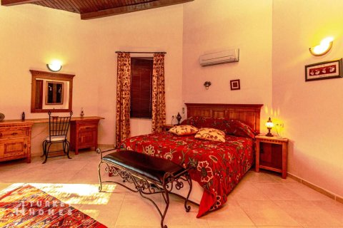 ویلا در Dalyan ، ترکیه 4 خوابه ، 300 متر مربع. شماره 233383 - 12