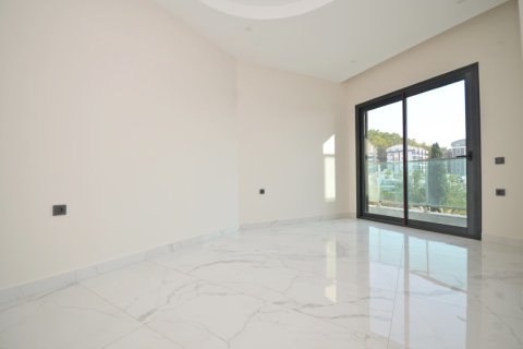 Аренда квартиры  в Аланье, Анталье, Турция 2+1, 115м2, №216799 – фото 19