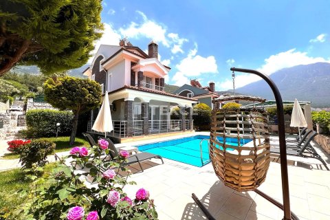 ویلا در  Fethiye ، ترکیه 3 خوابه ، 250 متر مربع.  شماره 222310