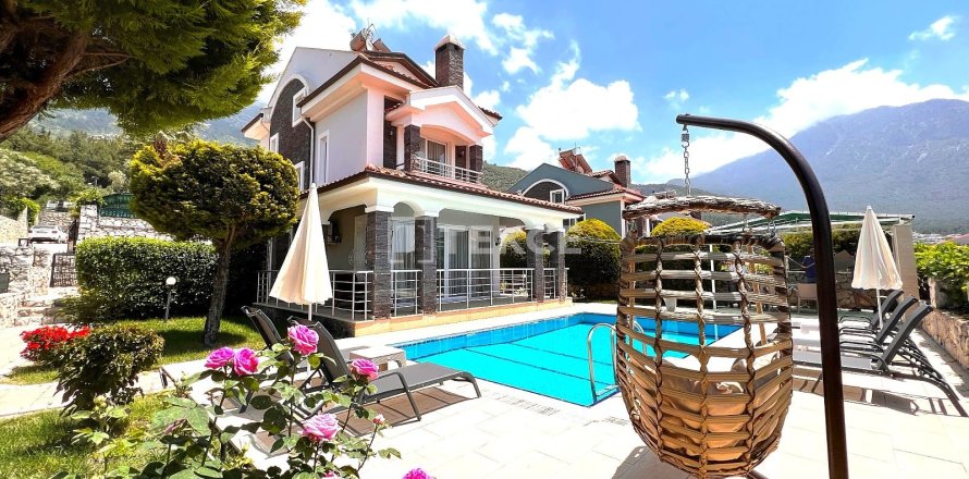 ویلا در  Fethiye ، ترکیه 3 خوابه ، 250 متر مربع.  شماره 222310