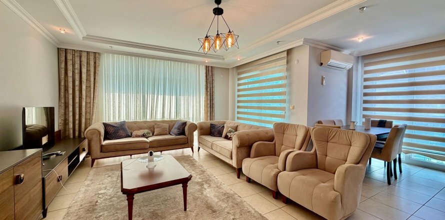 5+1 Lägenhet  i Oba, Antalya, Turkiet Nr. 223157