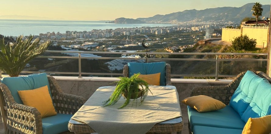 3+1 Villa  i Alanya, Antalya, Turkiet Nr. 217514