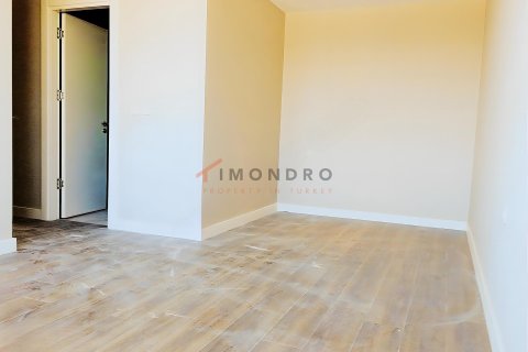 4+1 Lägenhet  i Zeytinburnu, Istanbul, istanbul, Turkiet Nr. 237887 - 17