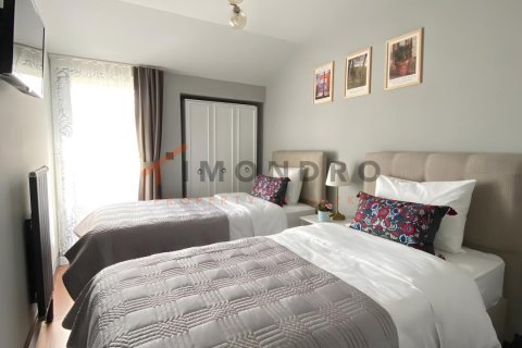 2+1 Lägenhet  i Beyoglu, Istanbul, istanbul, Turkiet Nr. 237886 - 13
