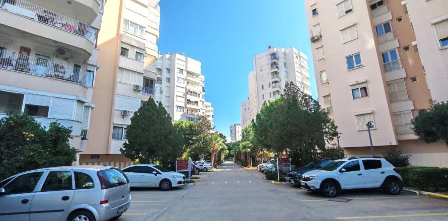 3+1 Apartment  in Antalya, Turkey No. 212758