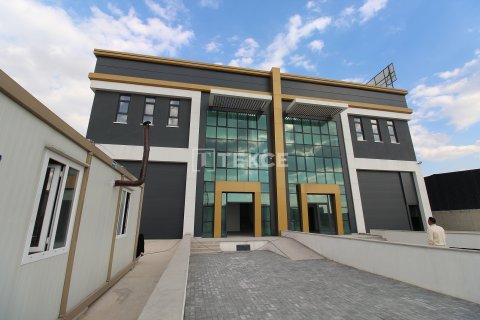 Продажа коммерческой недвижимости  в Акьюрте, Анкаре, Турция, 1700м2, №212454 – фото 4