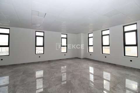 Продажа коммерческой недвижимости  в Акьюрте, Анкаре, Турция, 1700м2, №212454 – фото 17
