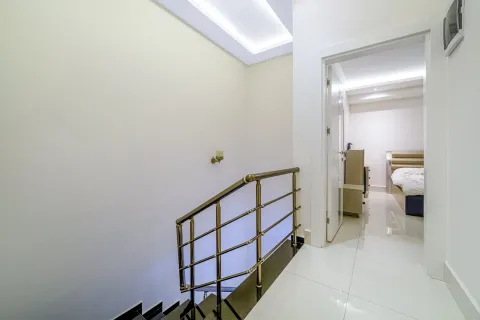 Продажа квартиры  в Аланье, Анталье, Турция 3+1, 201м2, №223742 – фото 29