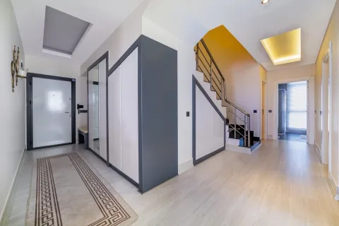 Продажа квартиры  в Аланье, Анталье, Турция 3+1, 201м2, №223742 – фото 9