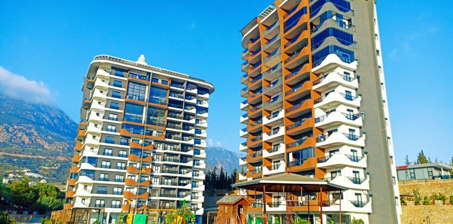 2+1 Lägenhet  i Mahmutlar, Antalya, Turkiet Nr. 217441