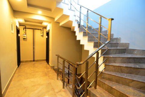 Продажа квартиры  в Анталье, Турция 1+1, 60м2, №215261 – фото 12