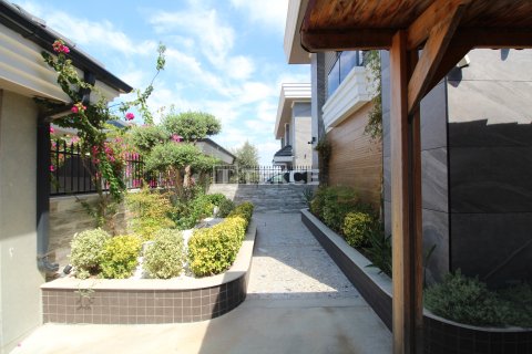 Продажа виллы  в Белеке, Анталье, Турция 4+1, 220м2, №212064 – фото 3