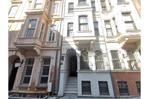 1+1 Leilighet  i Beyoglu, Istanbul, Tyrkia Nr. 226661