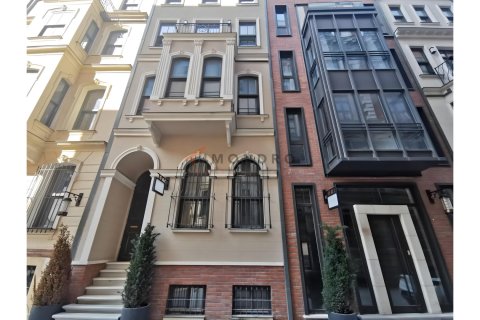 آپارتمان در Beyoglu، Istanbul ، ترکیه 1 خوابه ، 72 متر مربع. شماره 226661 - 9