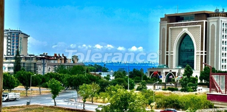 Daire  3+1  Antalya, Türkiye №226666