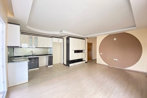 2+1 Apartment  in Mezitli, Mersin, Turkey No. 231275
