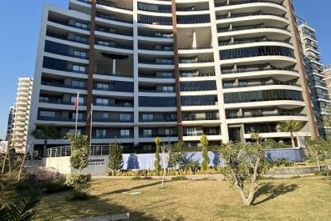 2+1 Apartment  in Mersin, Turkey No. 231277