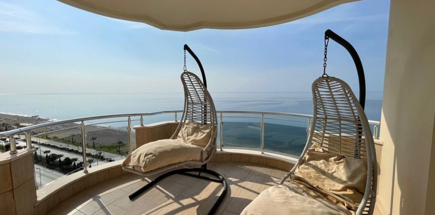 2+1 Lägenhet  i Mahmutlar, Antalya, Turkiet Nr. 218201