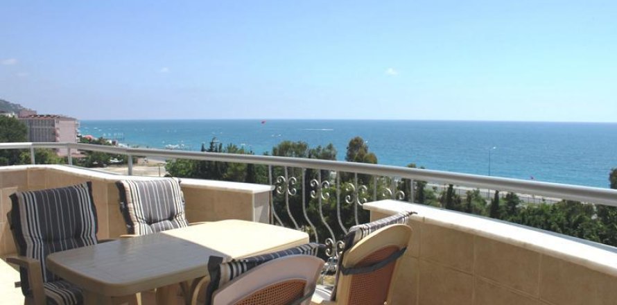 Apartment  in Mahmutlar, Antalya, Turkey No. 221164