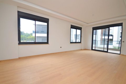 Аренда квартиры  в Аланье, Анталье, Турция 5+1, 240м2, №216566 – фото 16