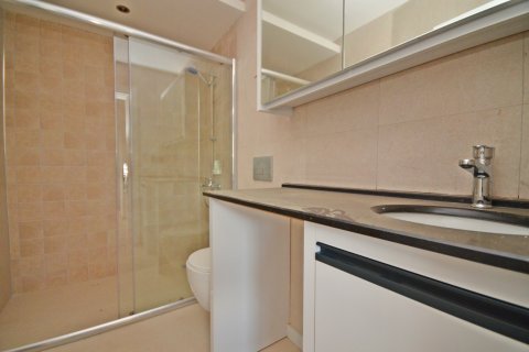 Аренда квартиры  в Аланье, Анталье, Турция 5+1, 240м2, №216566 – фото 26