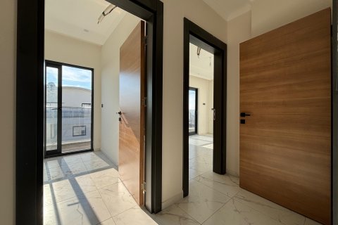 Аренда квартиры  в Аланье, Анталье, Турция 2+1, 90м2, №216565 – фото 13