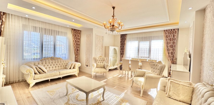 Квартира  4+1 в Аланье, Анталья, Турция №216571