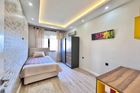 Аренда квартиры  в Аланье, Анталье, Турция 4+1, 270м2, №216571 – фото 28