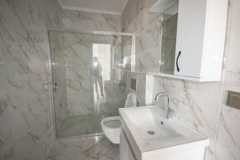 2+1 Leilighet  i Mahmutlar, Antalya, Tyrkia Nr. 221556 - 14